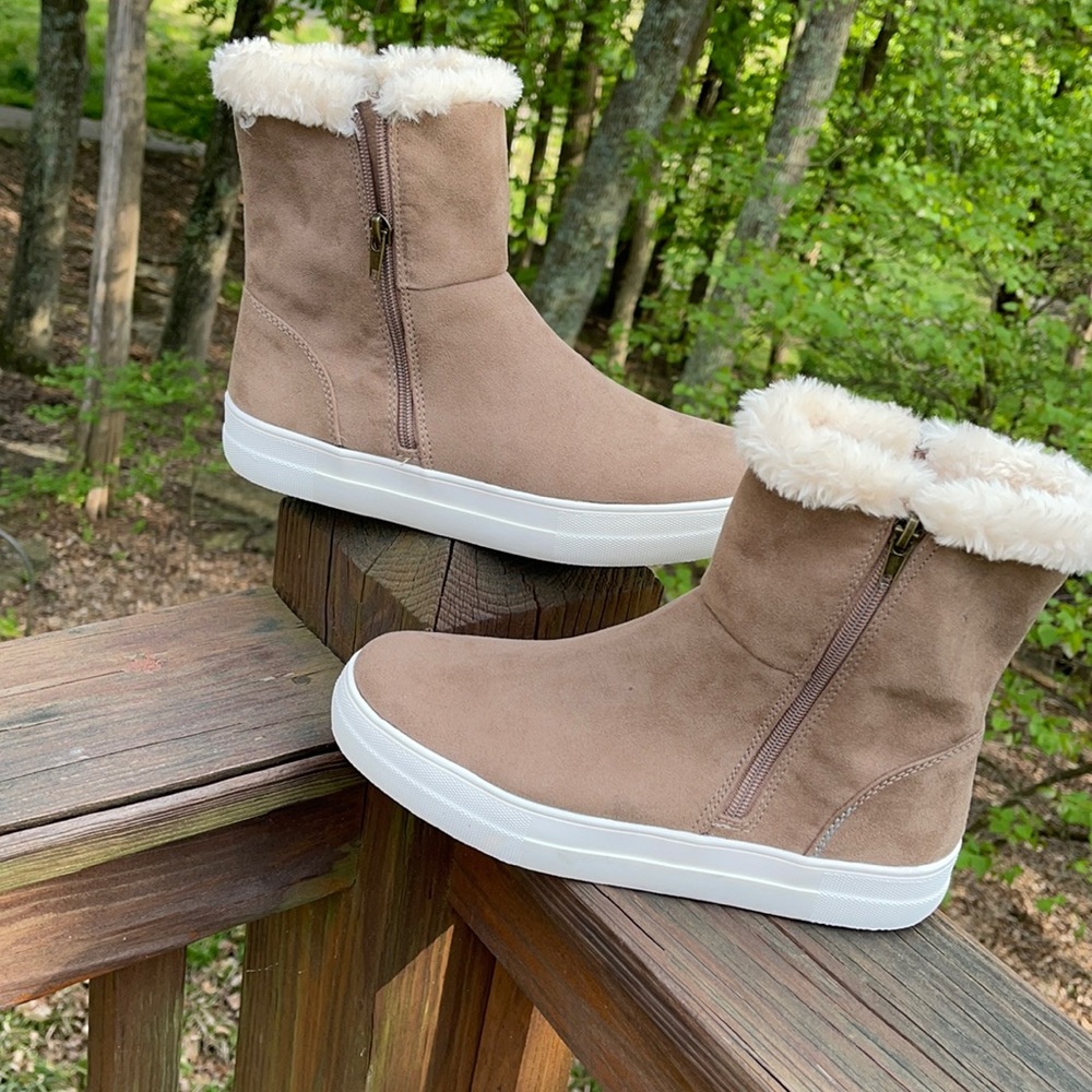 MIA boots